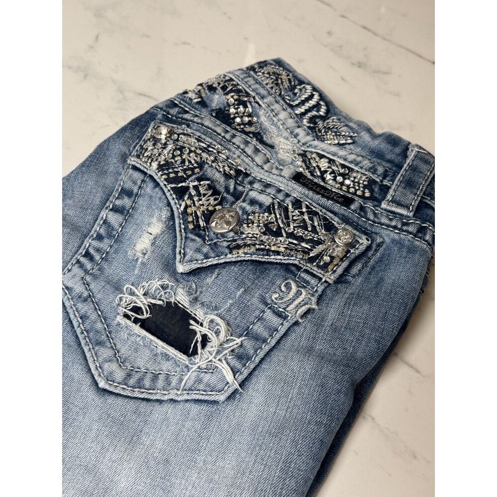 Miss Me Signature Crop Jeans Size 28 Y2K Rhinestone Bling Distressed JE850C2